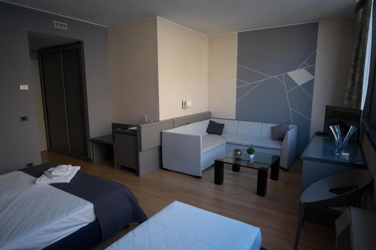 Alba Hotel Экстерьер фото